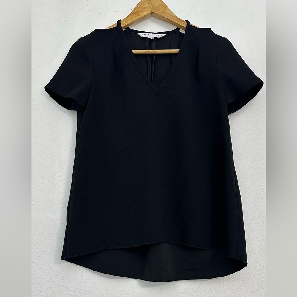 Trina Turk Floramaria Cut-out Shoulder Black Short Sleeve Boxy Blouse - Picture 12 of 13